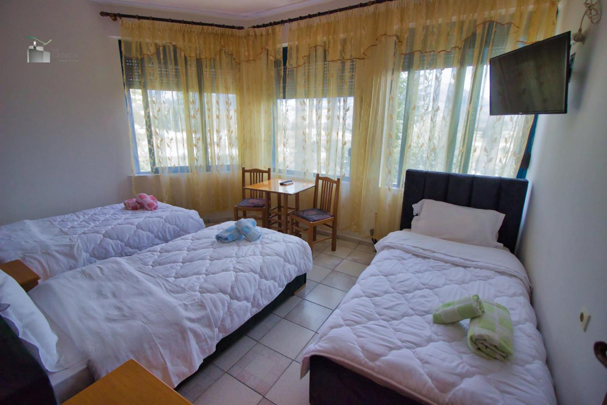 Hotel Parku I Palmave Gjirokastër Buitenkant foto